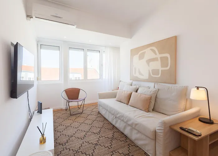 Flh Campo Ourique Sunny Retreat